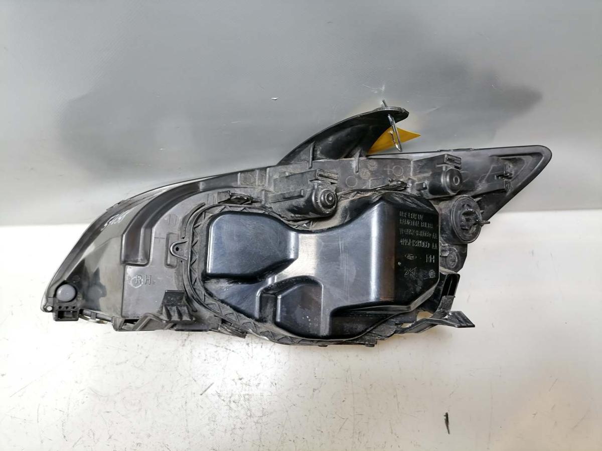 Ford Focus 2 original Scheinwerfer vorn rechts Halogen Bj.2006